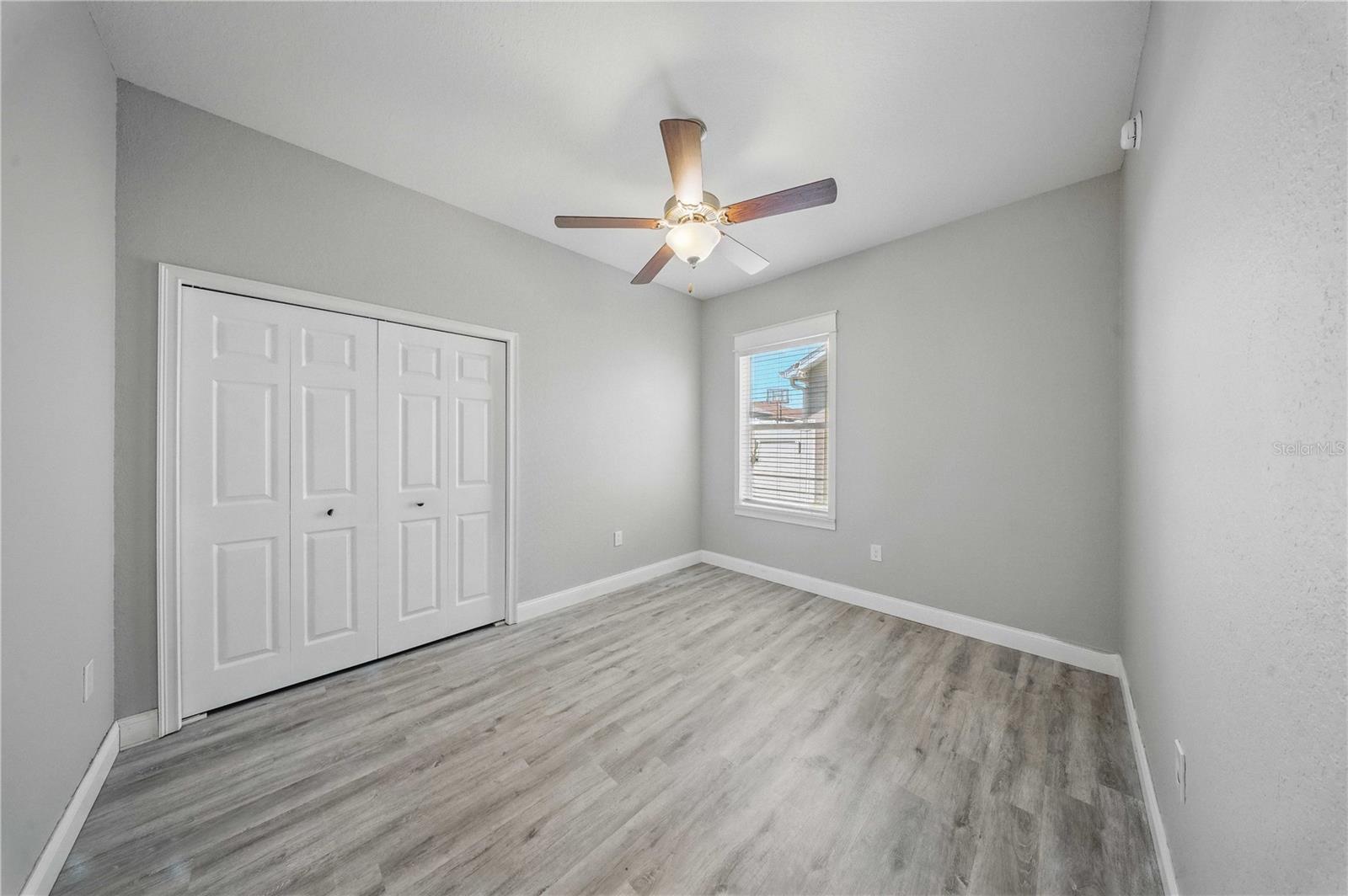 Image 22 of 27 For 5829 Valentino Way