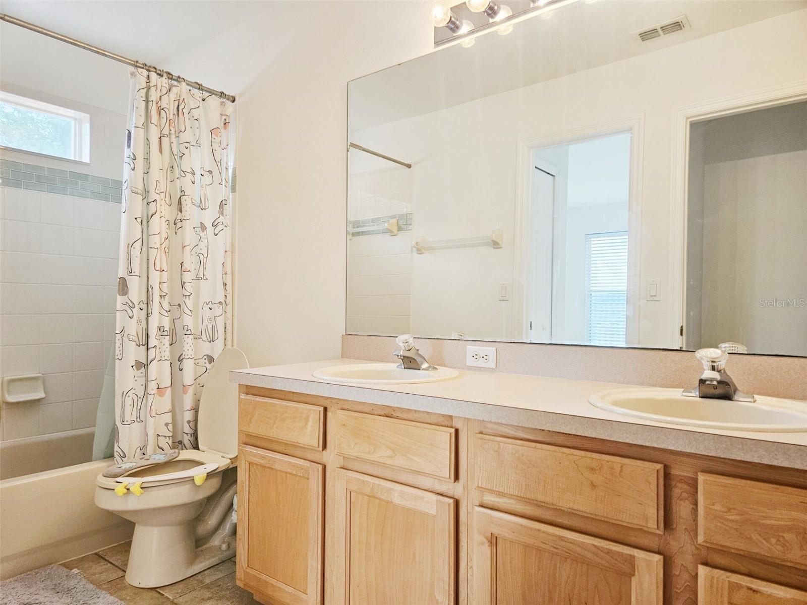 Image 24 of 38 For 5421 Watervista Drive