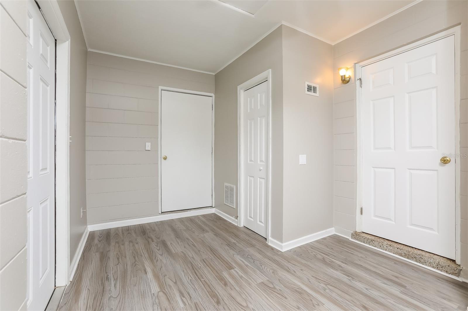 Image 12 of 16 For 112 Highland Drive