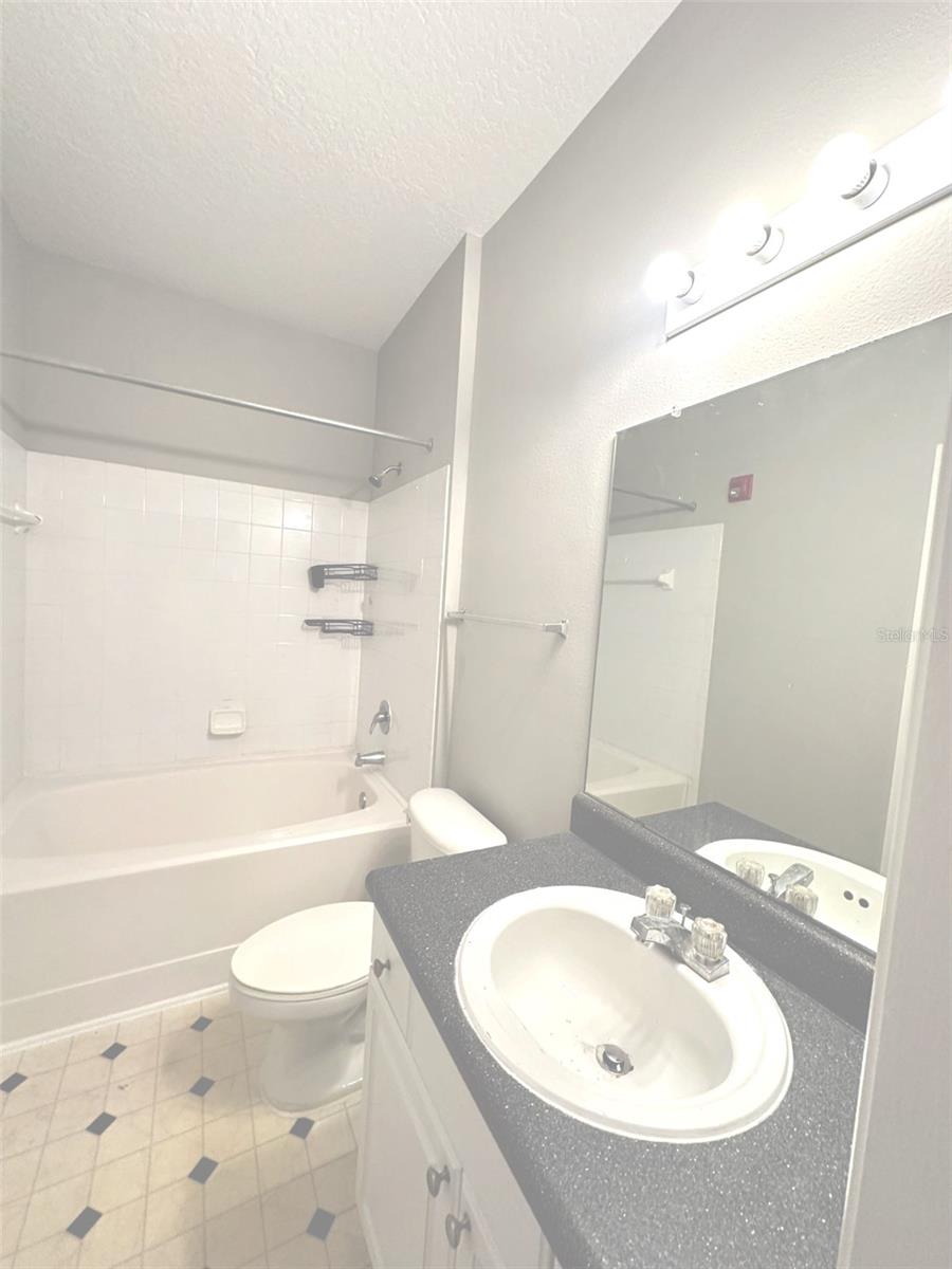 Image 12 of 31 For 8848 Villa View Circle 101