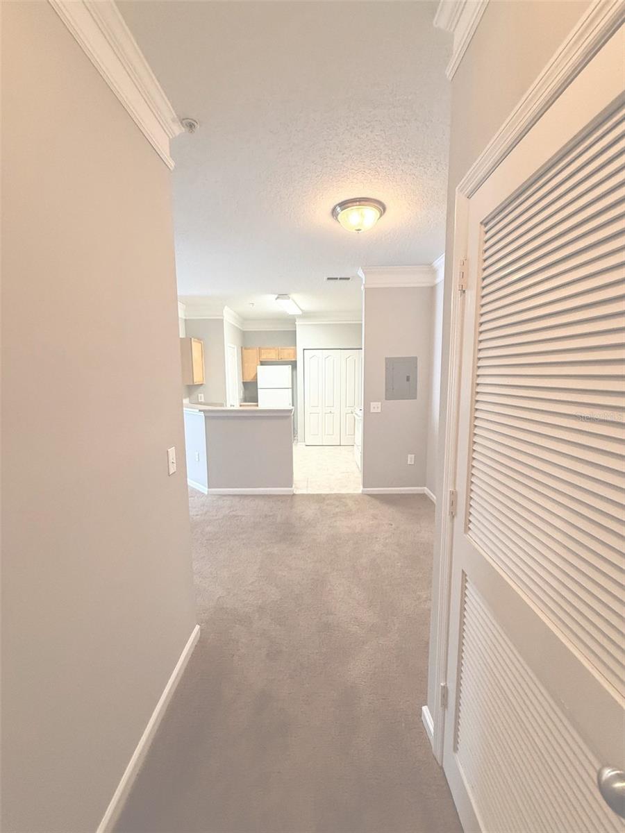 Image 13 of 31 For 8848 Villa View Circle 101