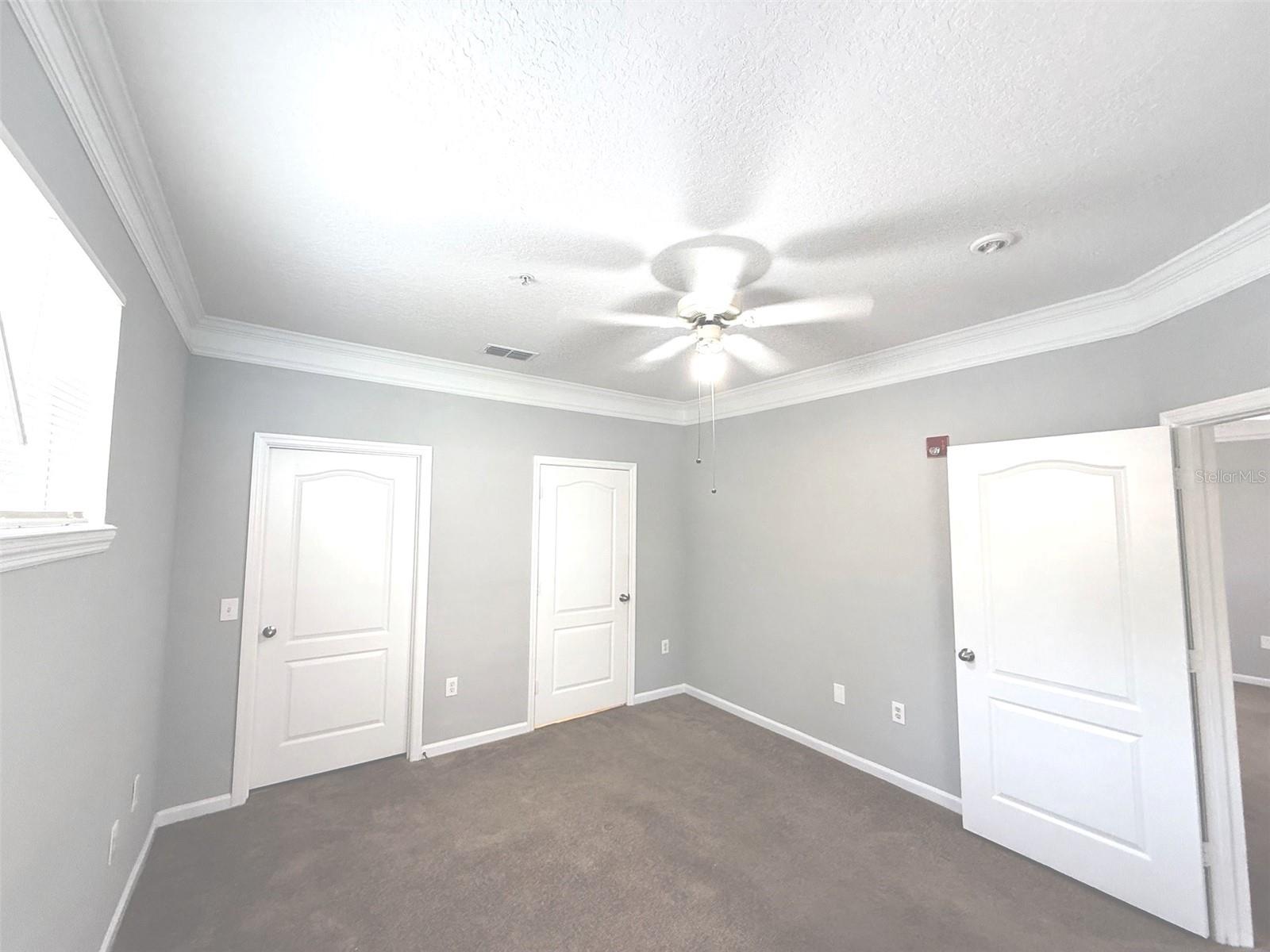 Image 19 of 31 For 8848 Villa View Circle 101