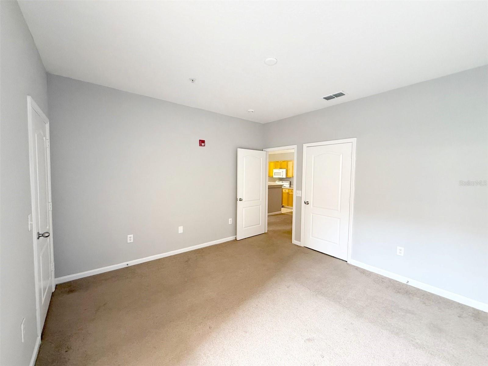 Image 20 of 31 For 8848 Villa View Circle 101