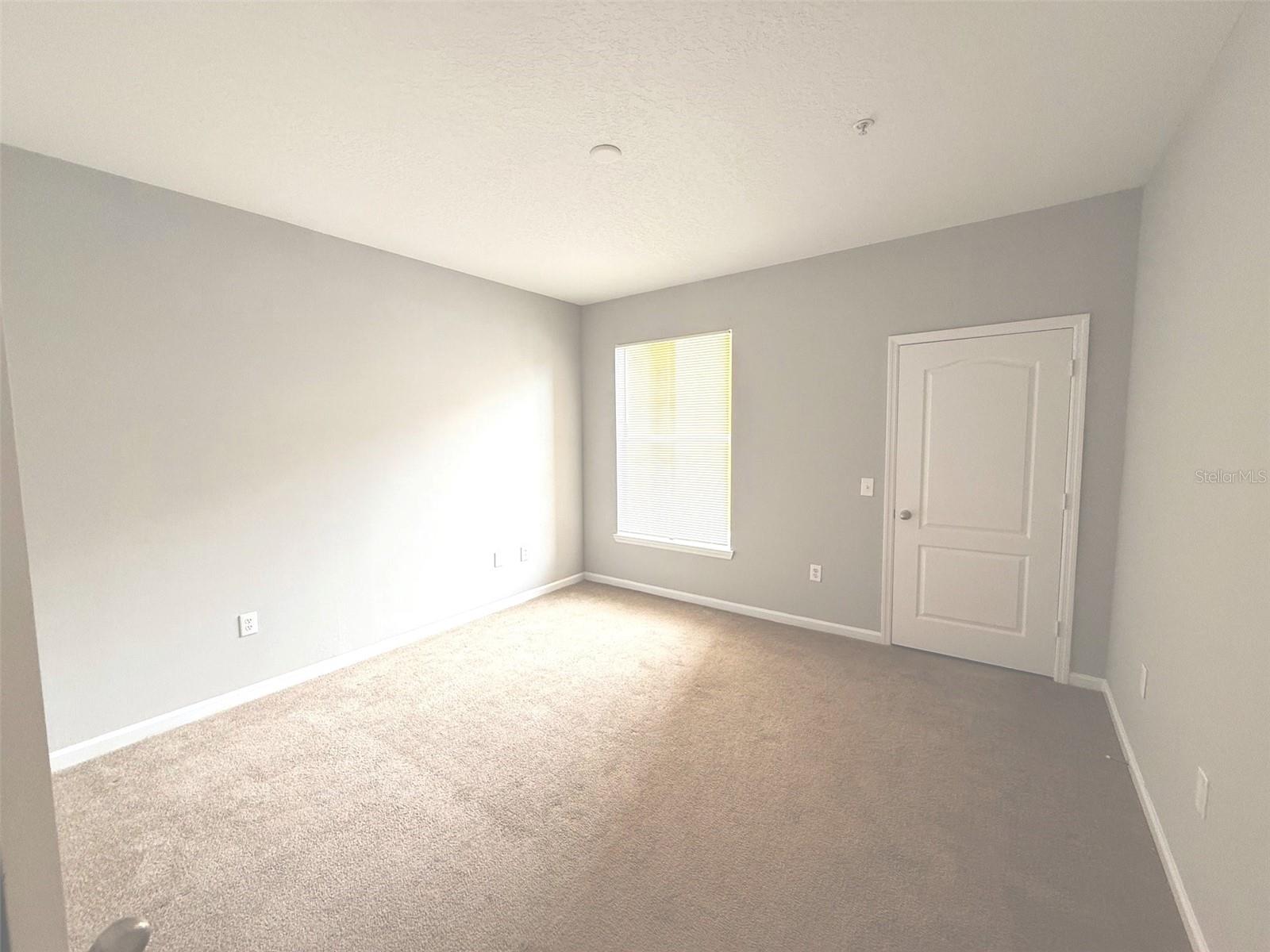 Image 23 of 31 For 8848 Villa View Circle 101