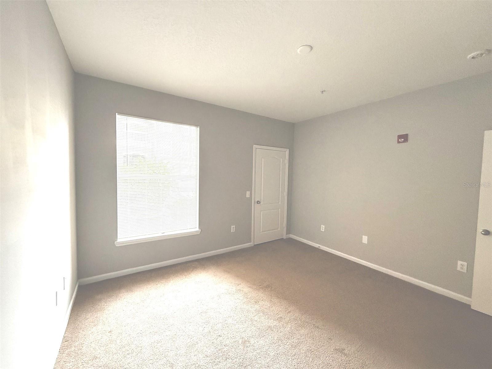 Image 24 of 31 For 8848 Villa View Circle 101
