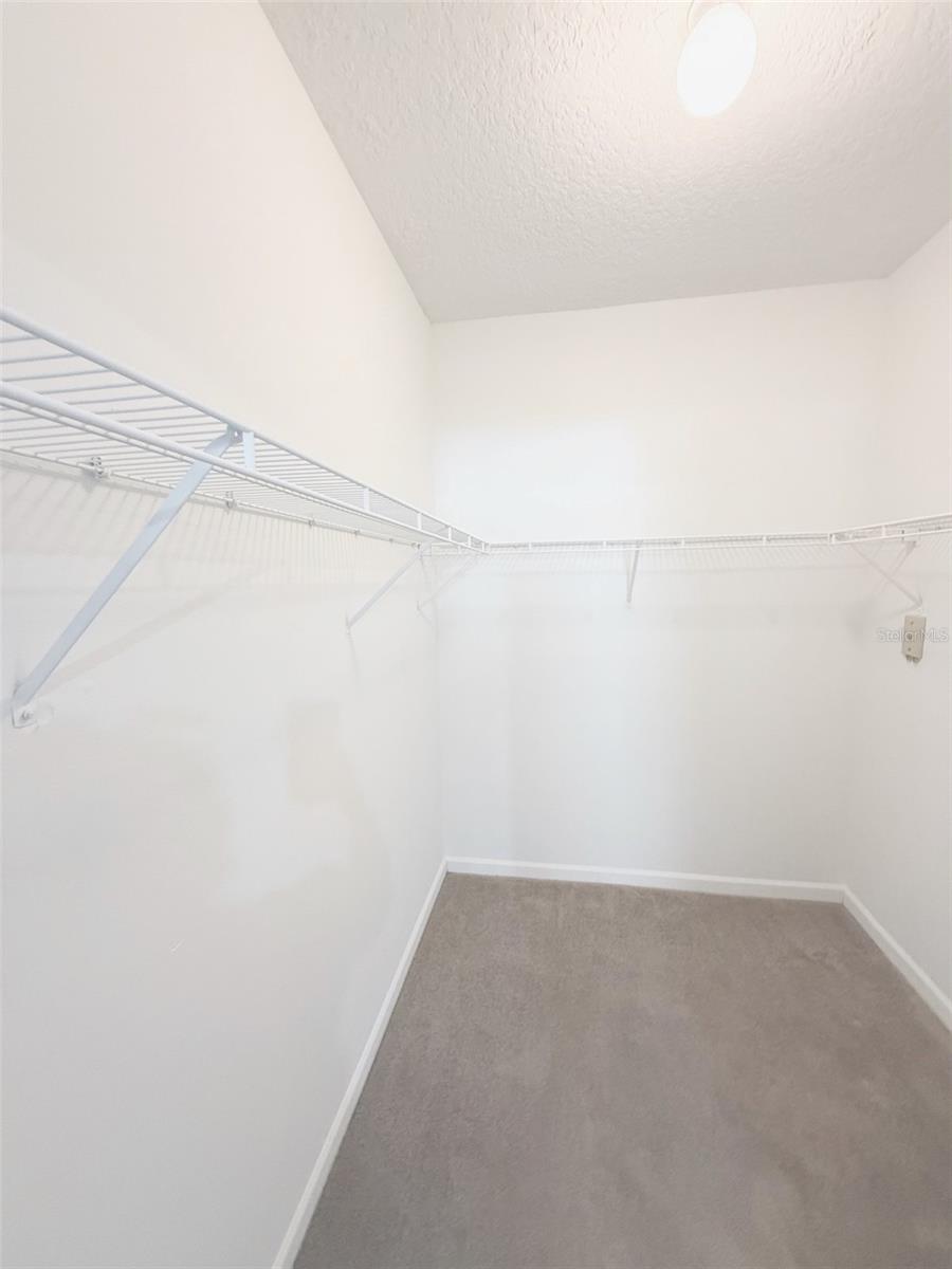Image 27 of 31 For 8848 Villa View Circle 101