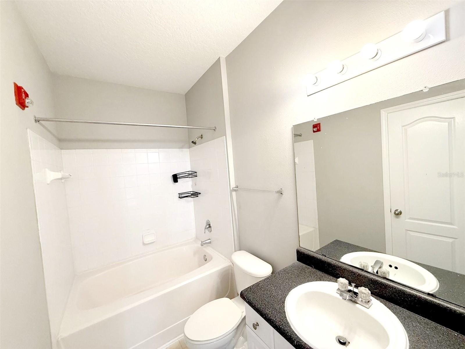 Image 30 of 31 For 8848 Villa View Circle 101