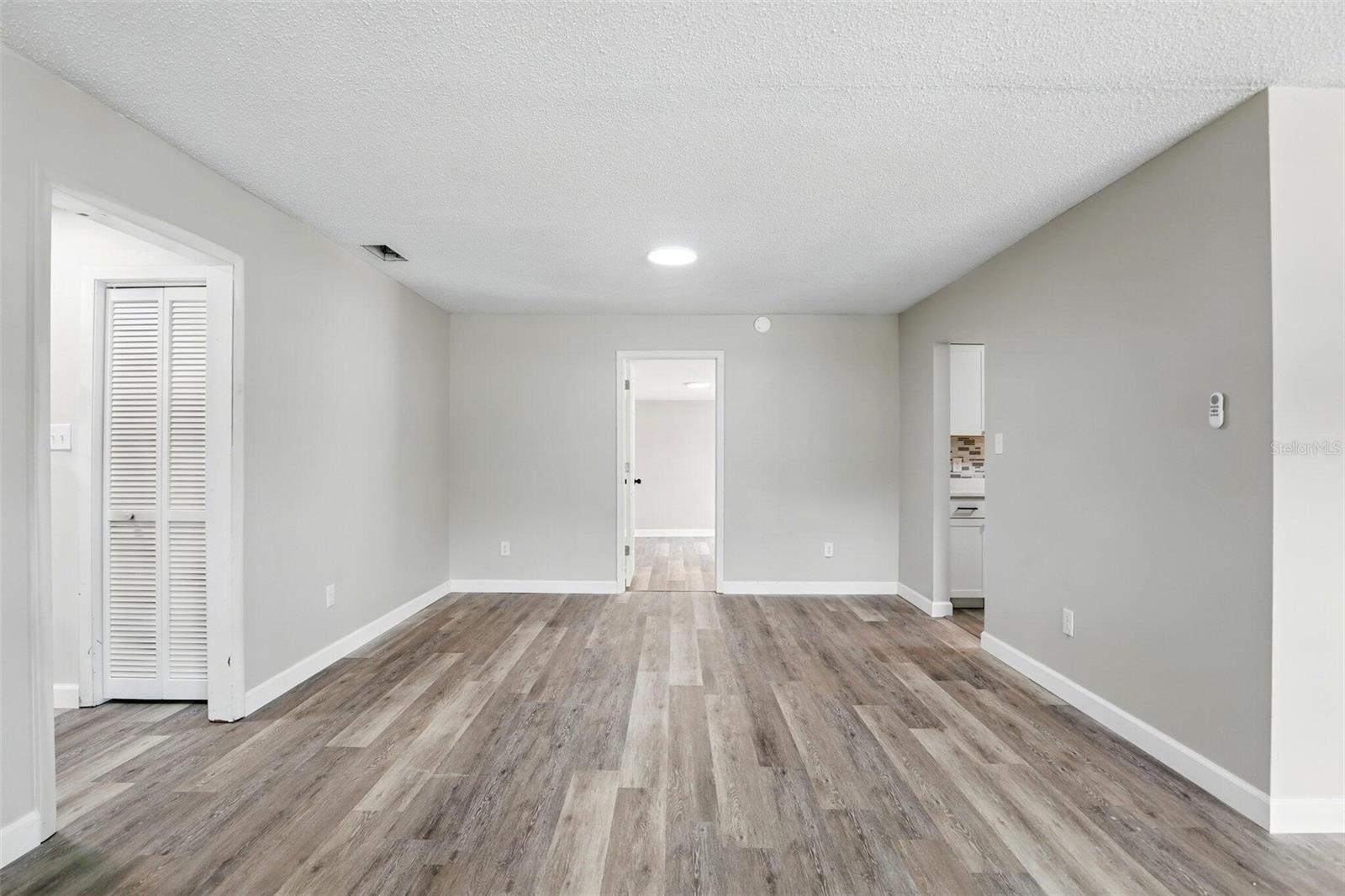 Image 11 of 29 For 916 Spanish Lane