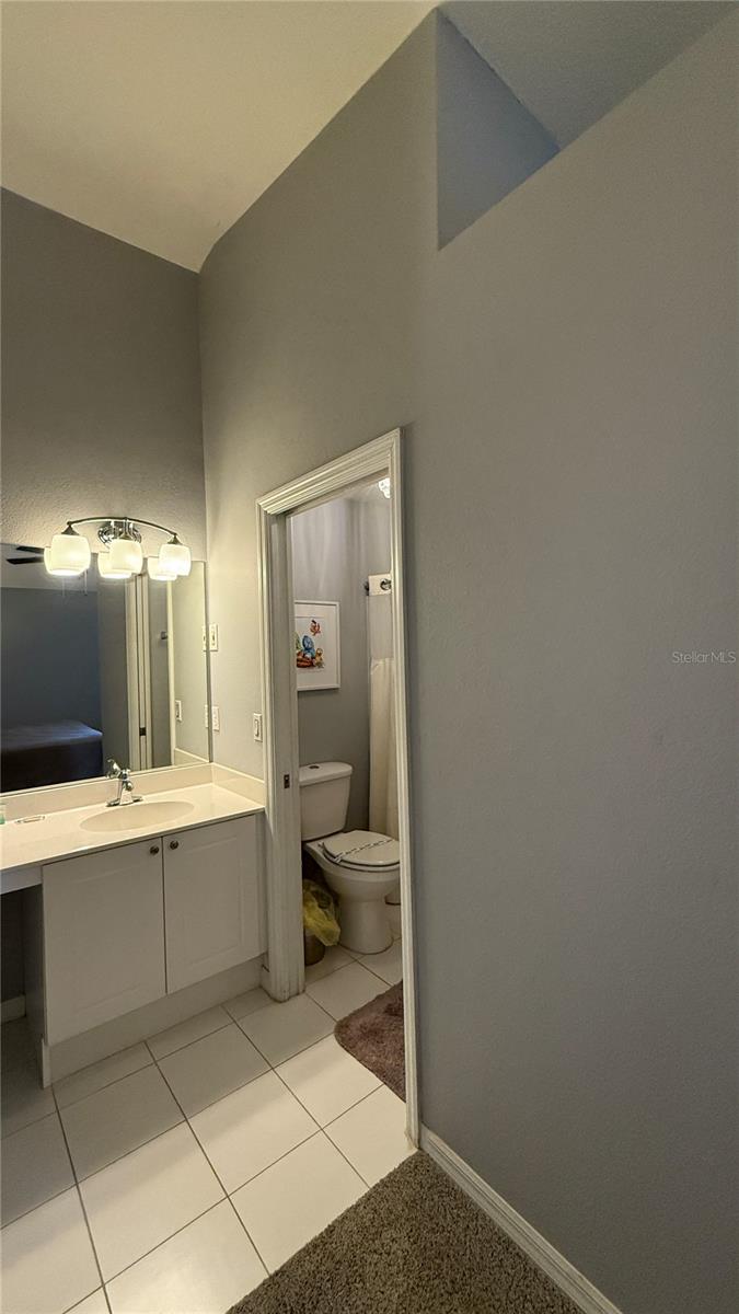 Image 19 of 27 For 8833 Grand Palms Circle B