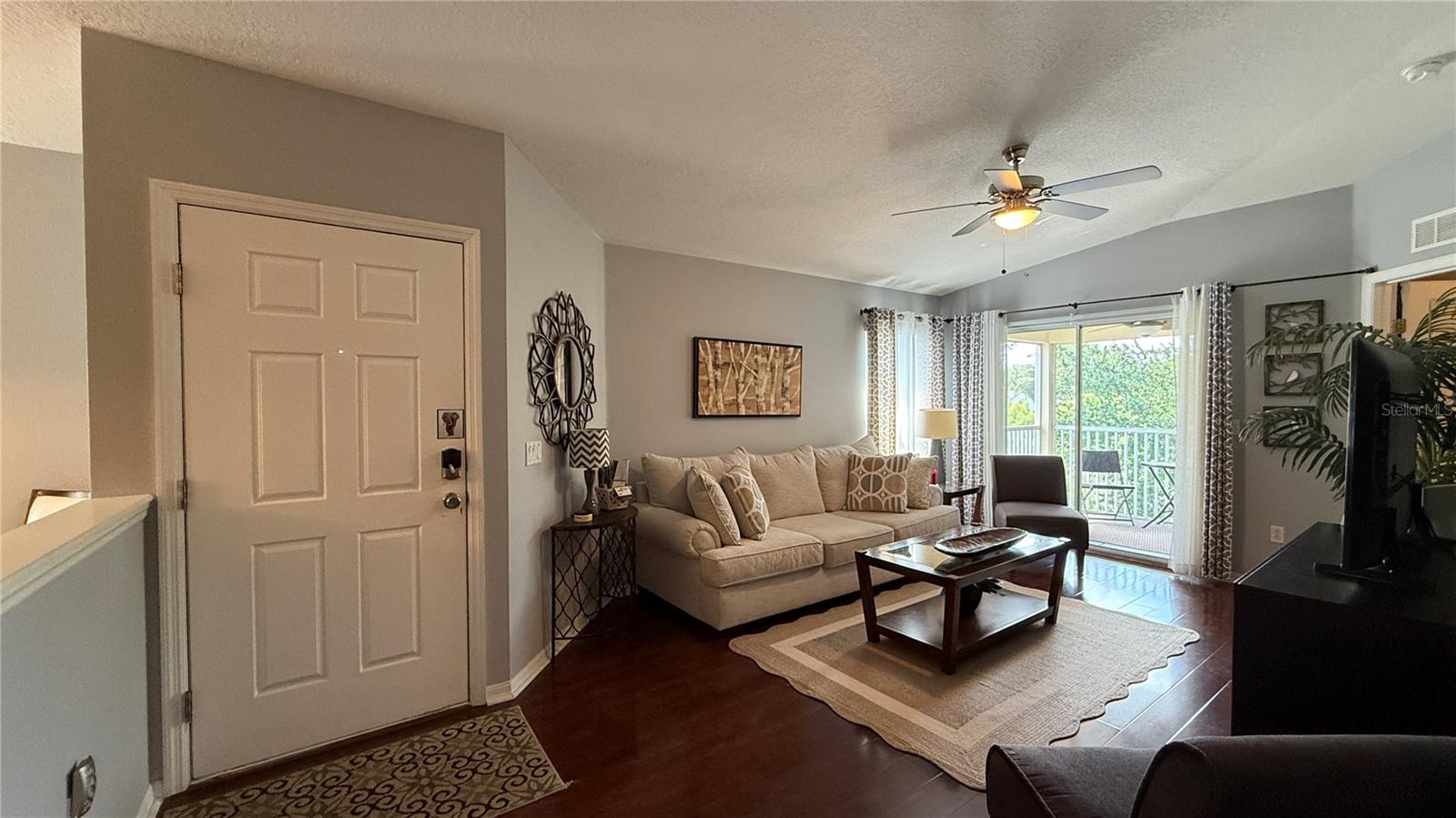 Image 6 of 27 For 8833 Grand Palms Circle B