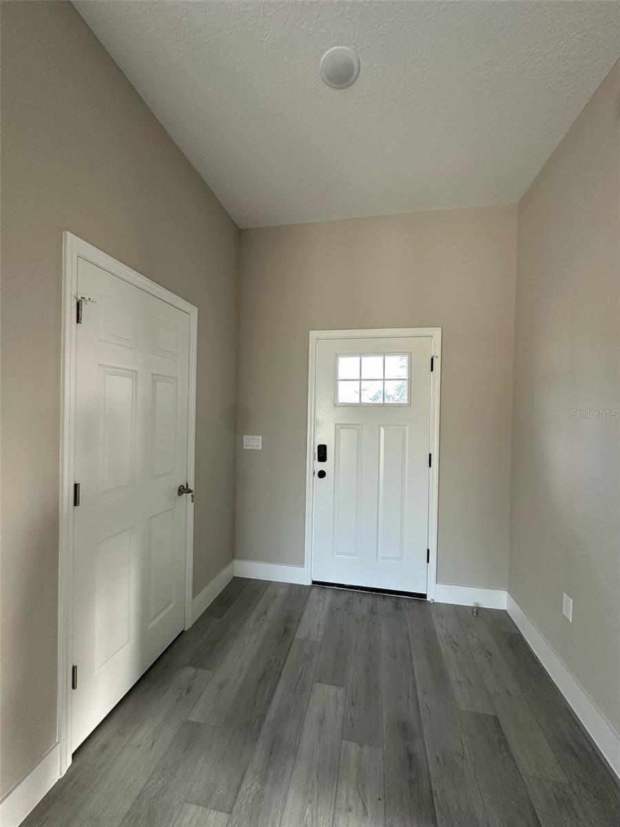 Image 4 of 32 For 7908 Pine Glen Road