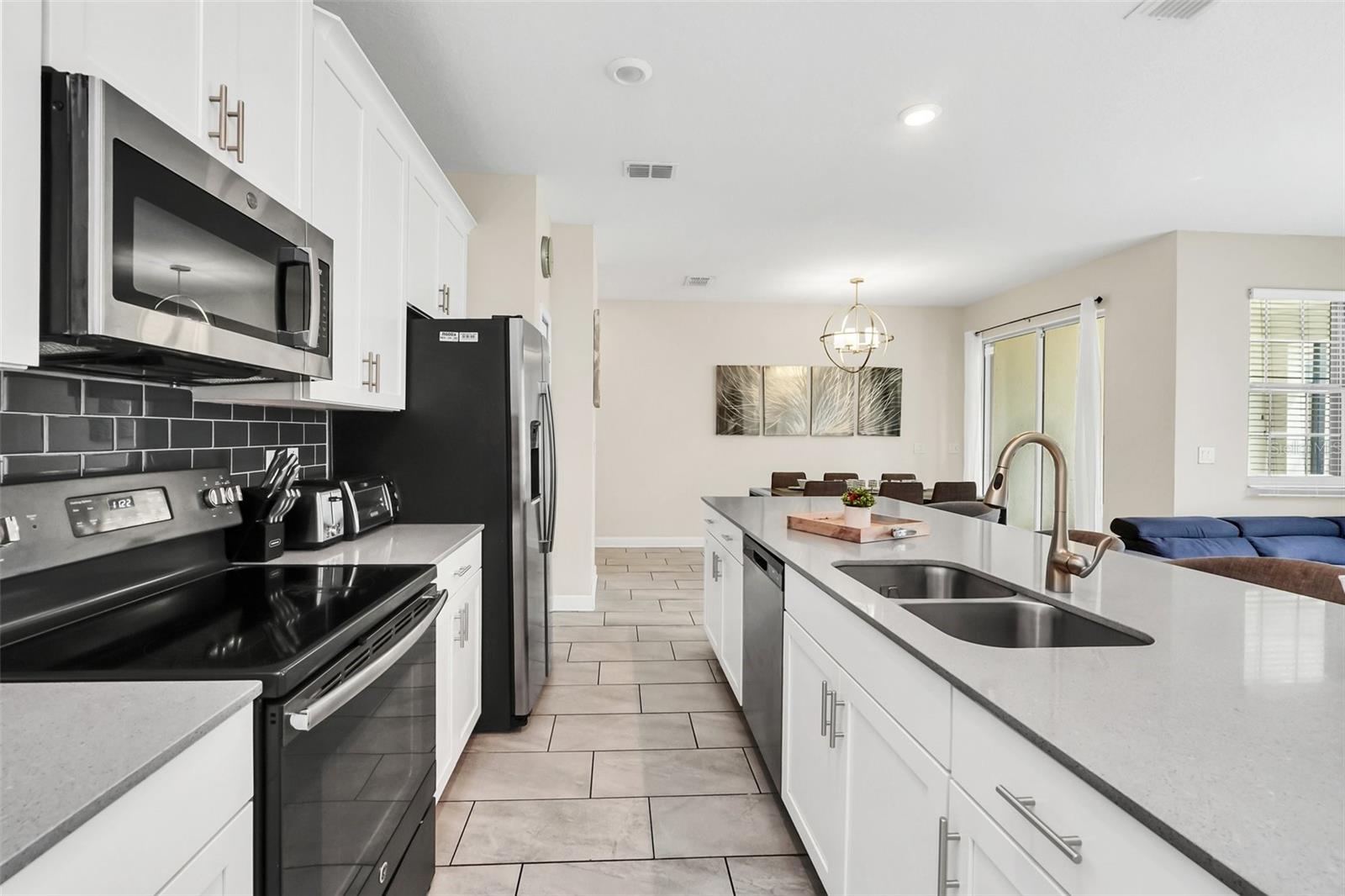 Image 13 of 34 For 1571 Plunker Drive
