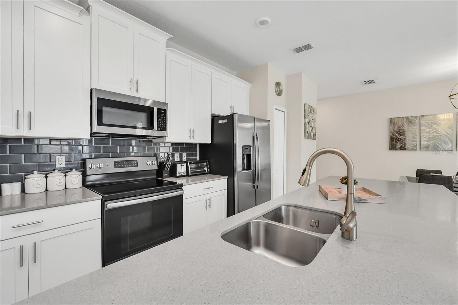 Image 14 of 34 For 1571 Plunker Drive