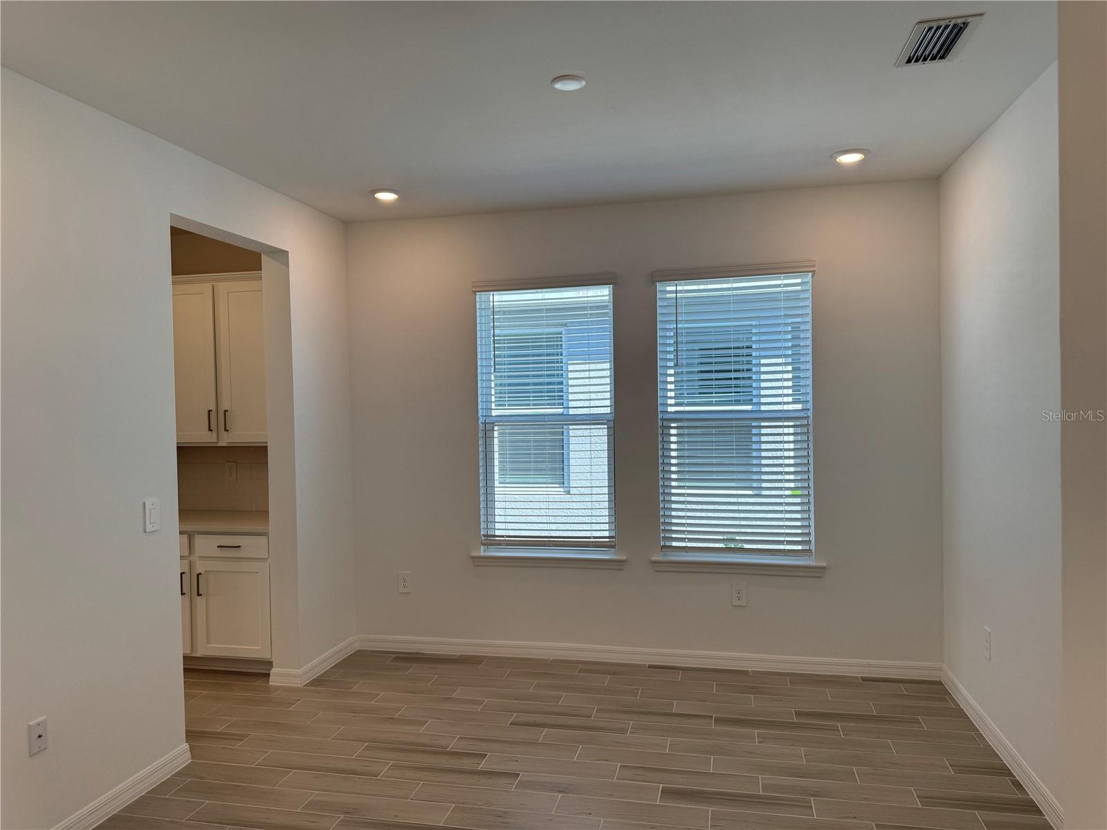 Image 10 of 37 For 16129 Old Fox Trail