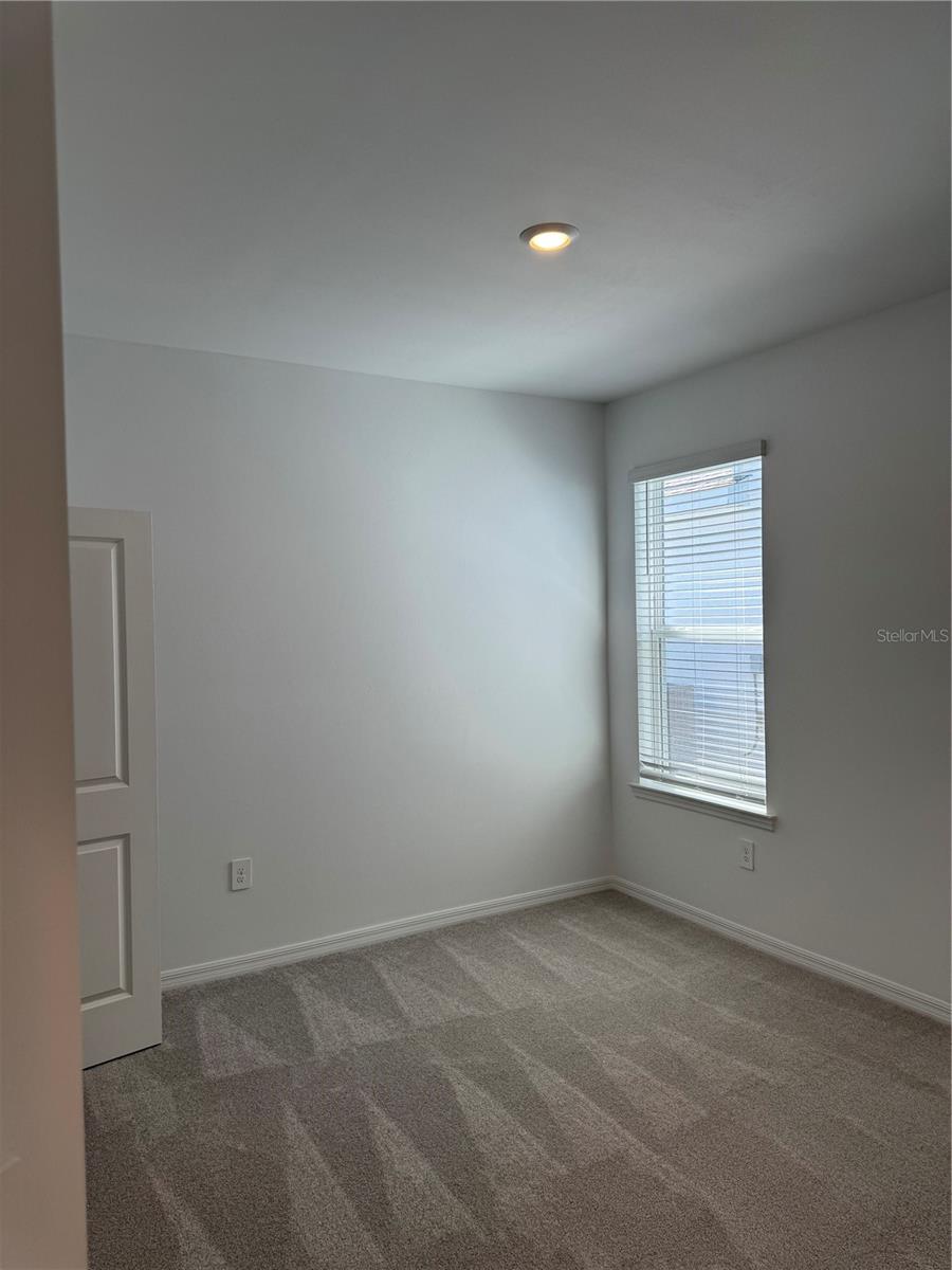 Image 18 of 37 For 16129 Old Fox Trail
