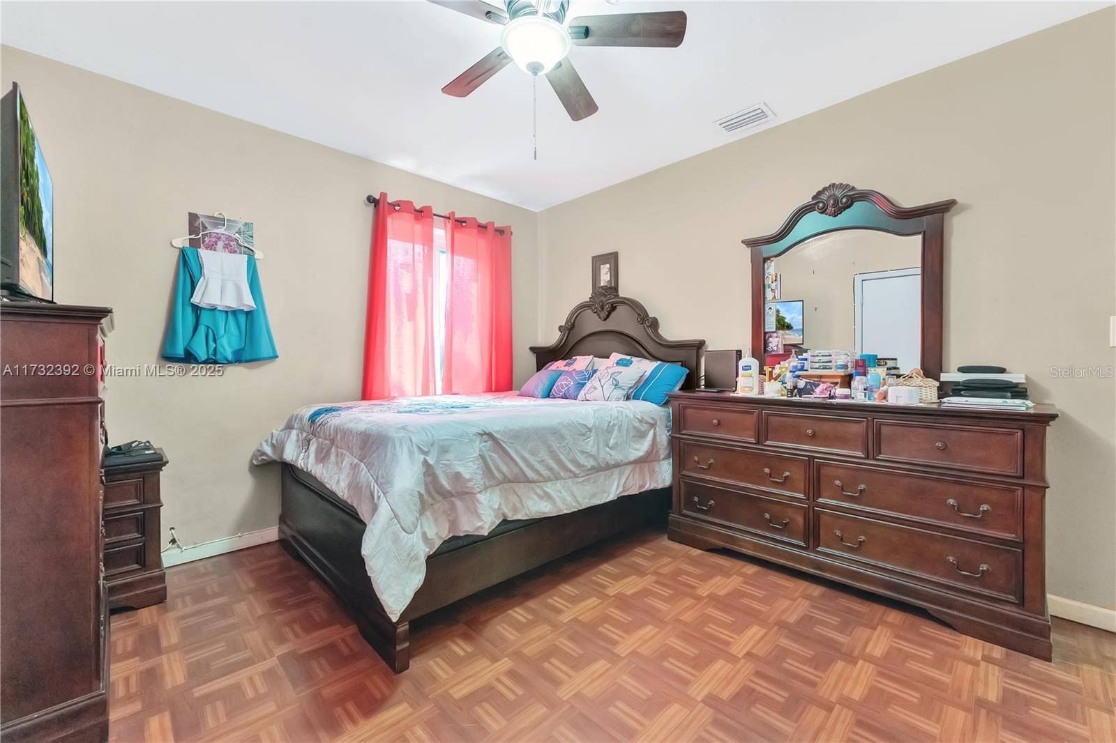 Image 10 of 18 For 380 133rd Street