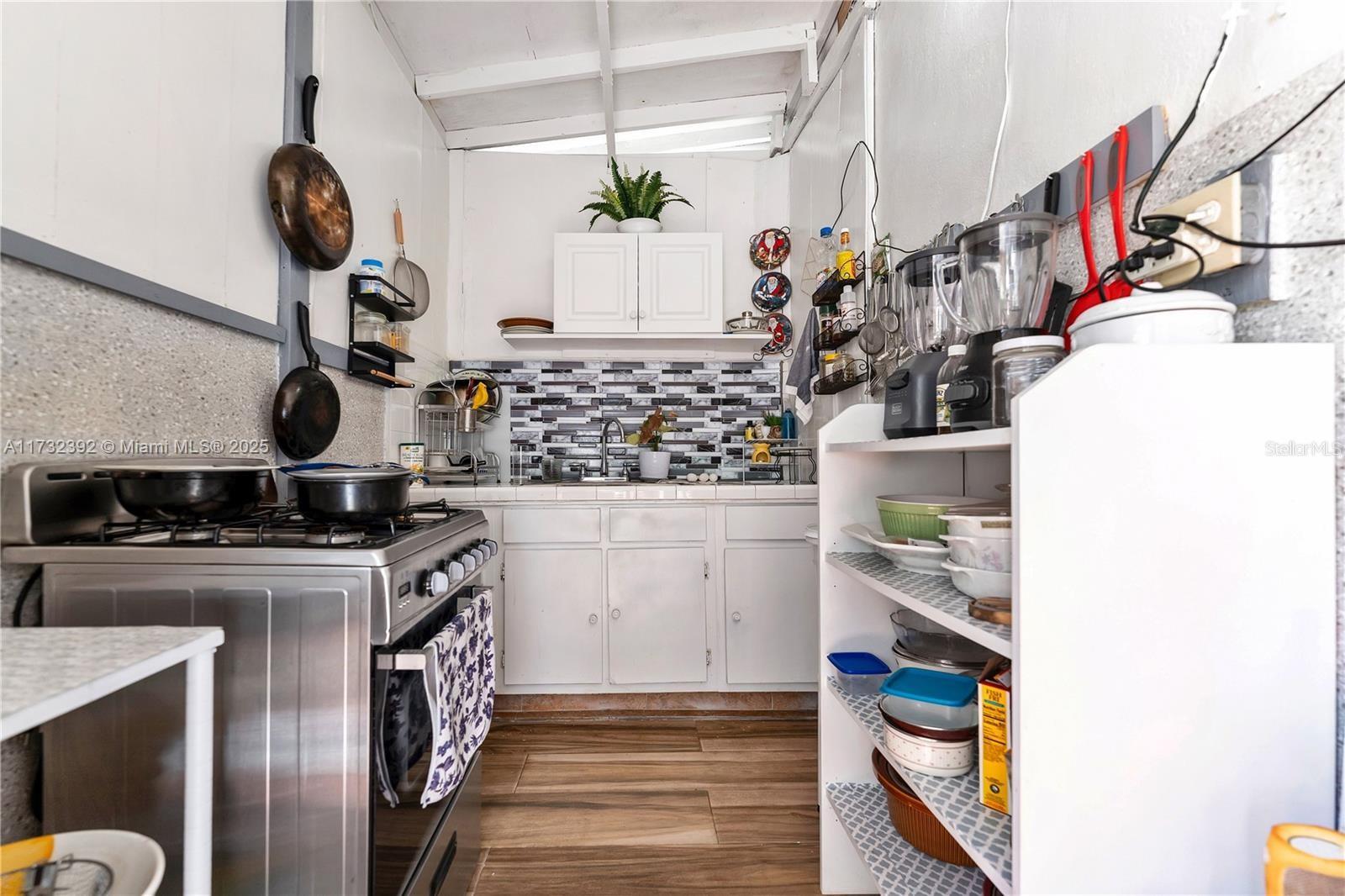 Image 6 of 18 For 380 133rd Street