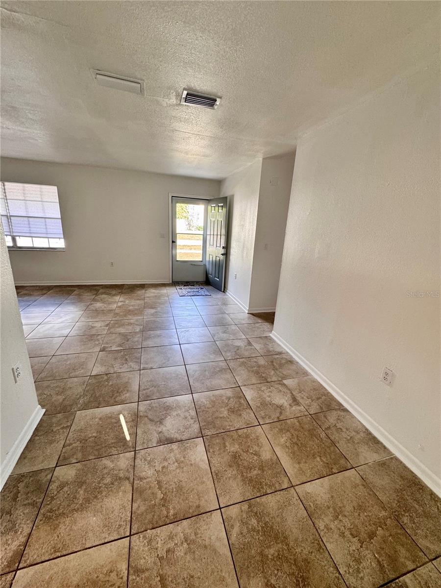 Image 7 of 16 For 14796 39th Circle