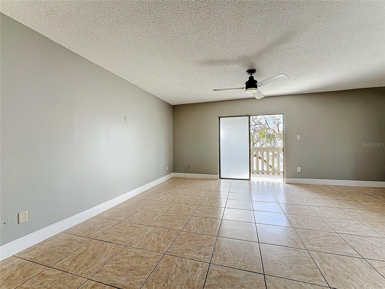 Image 11 of 51 For 163 Springwood Circle D