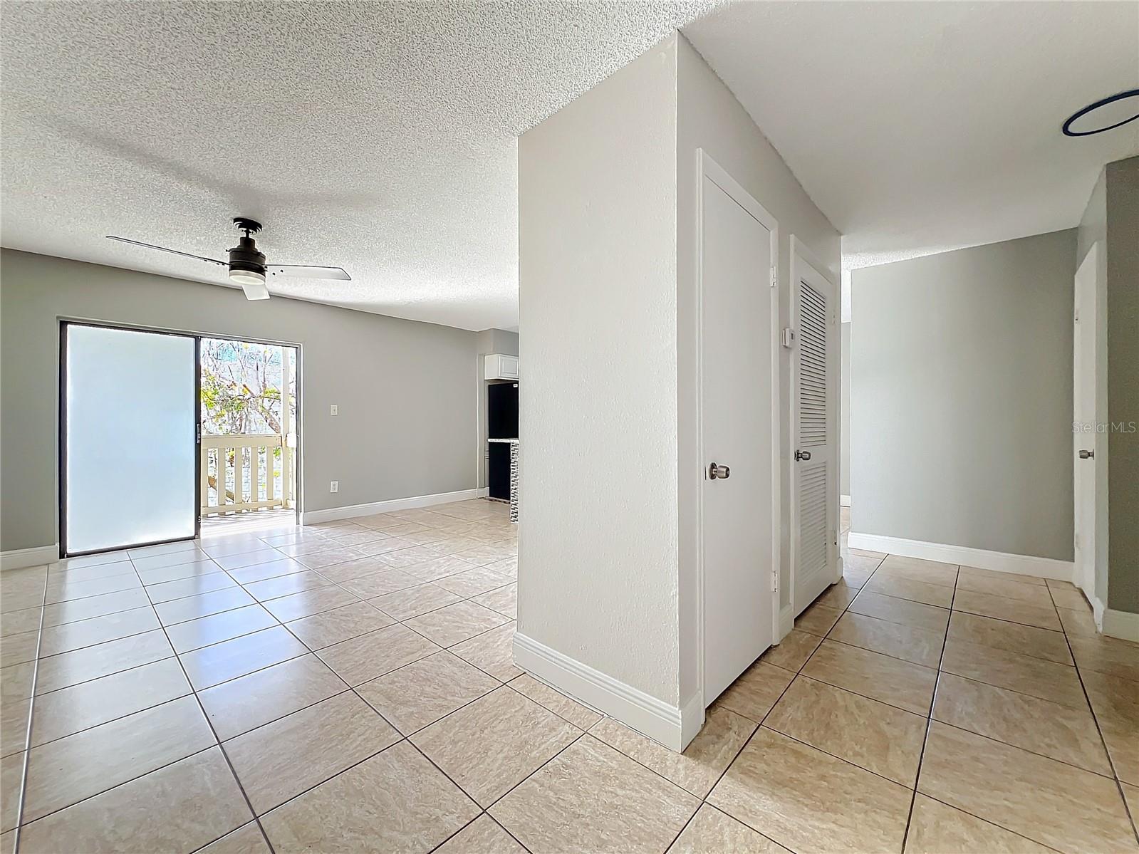 Image 12 of 51 For 163 Springwood Circle D