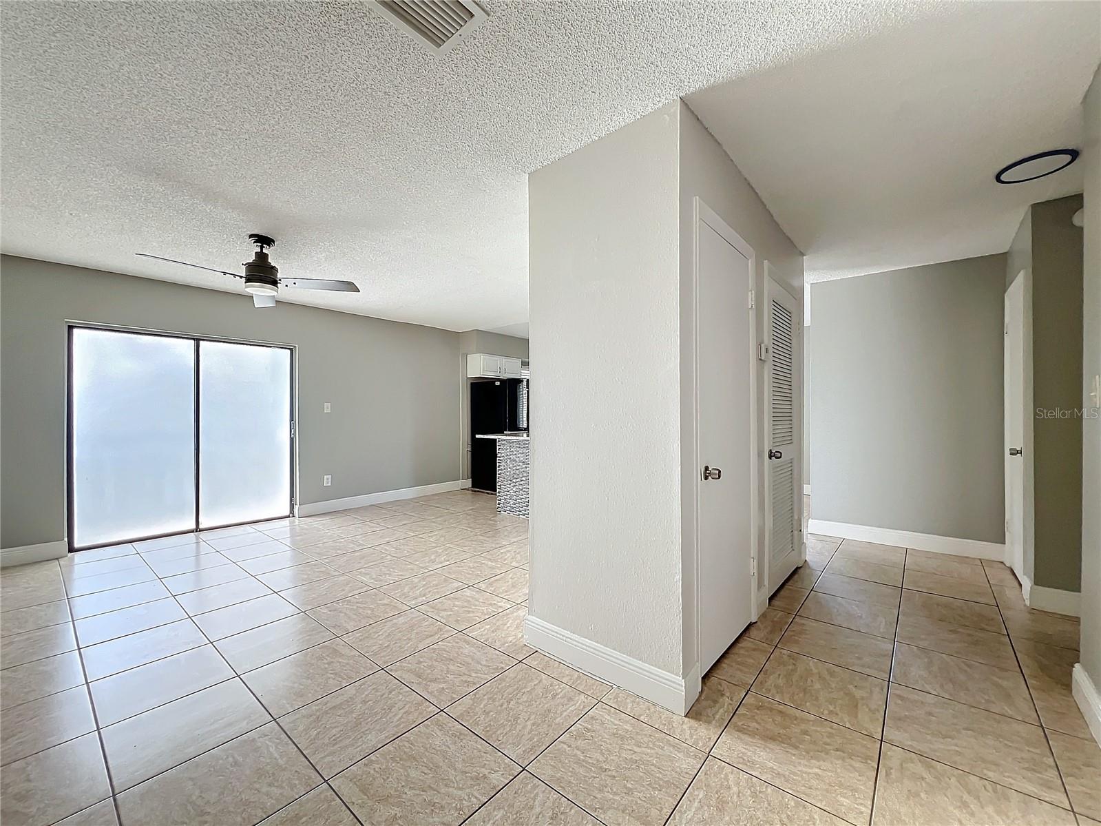 Image 13 of 51 For 163 Springwood Circle D
