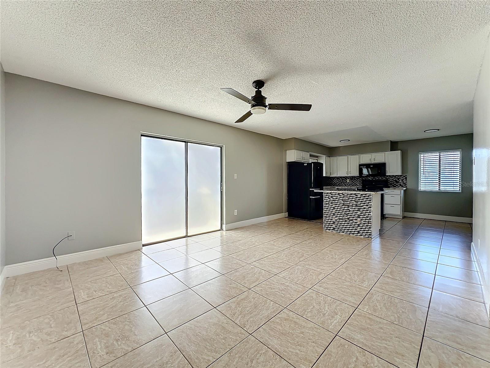 Image 14 of 51 For 163 Springwood Circle D