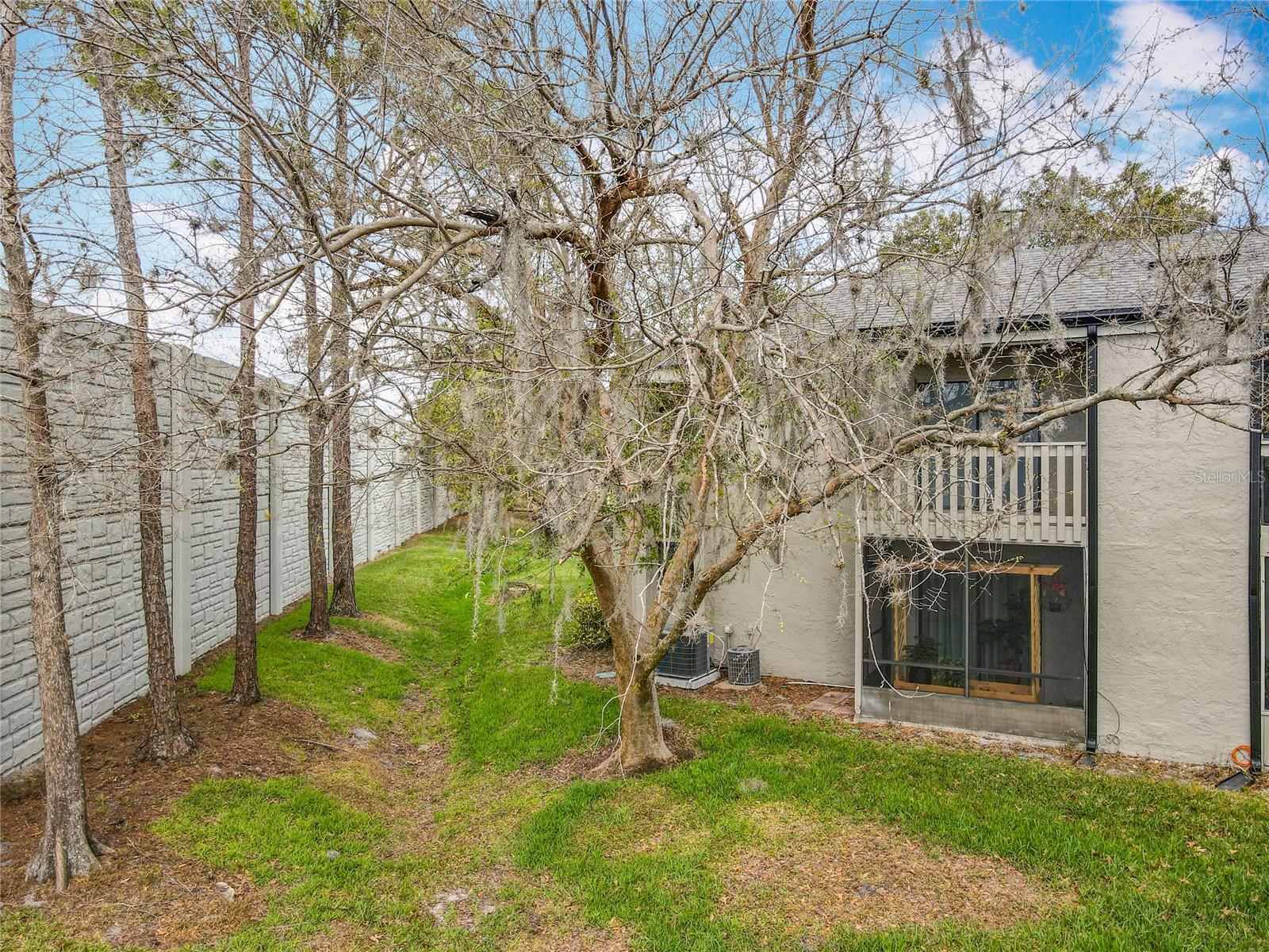 Image 44 of 51 For 163 Springwood Circle D