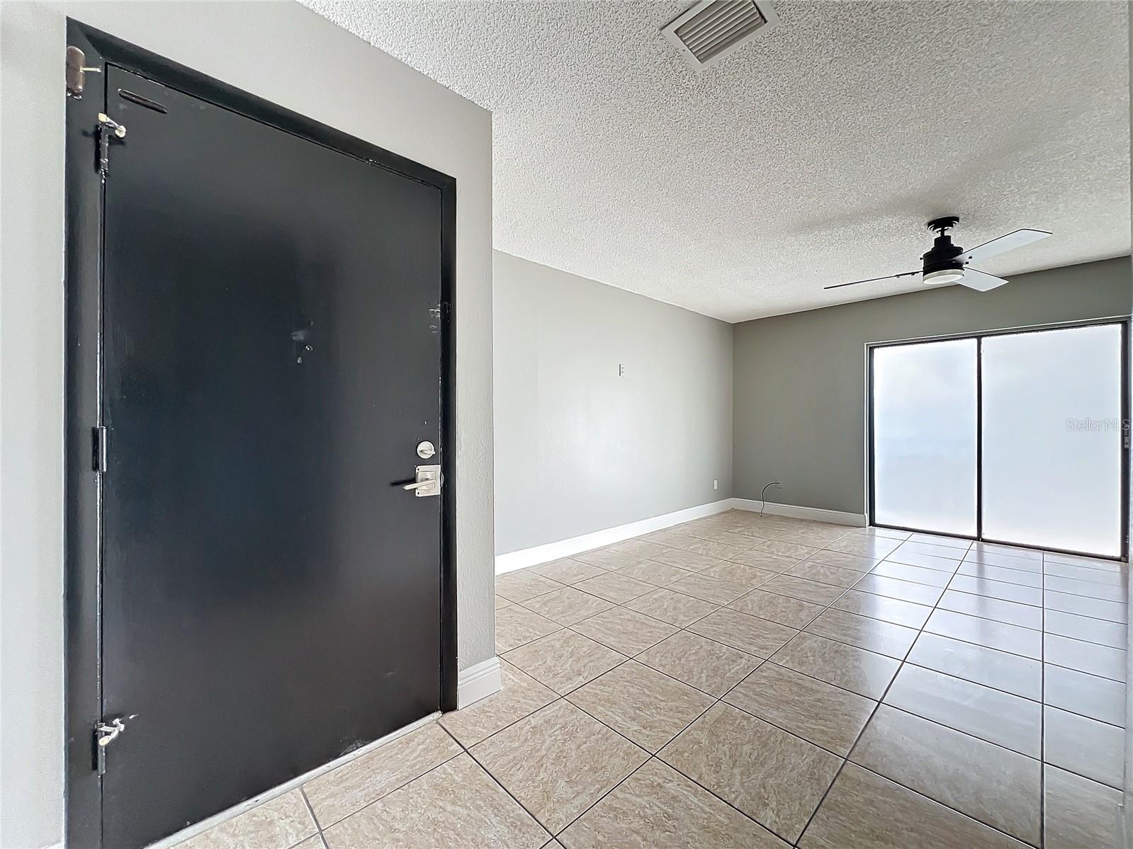 Image 7 of 51 For 163 Springwood Circle D
