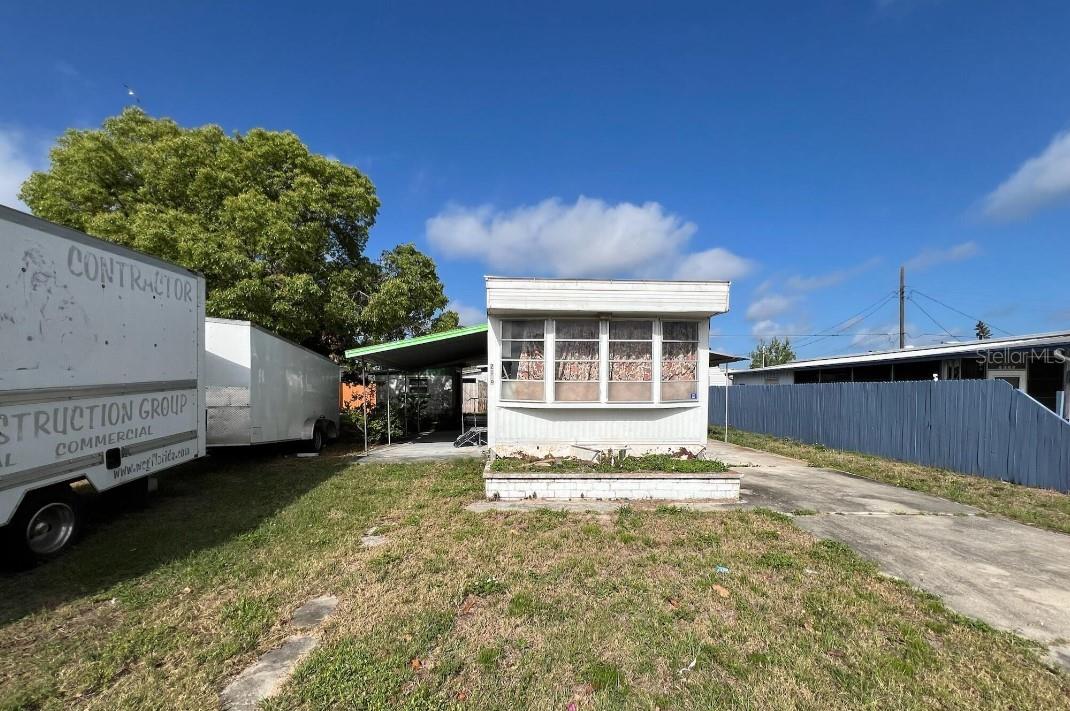 Listing photo id 0 for 2119 Pleasure Drive