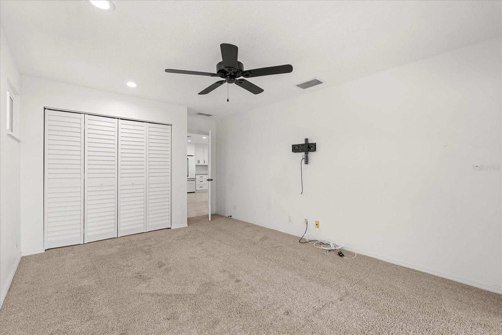 Image 20 of 35 For 3216 John Anderson Drive