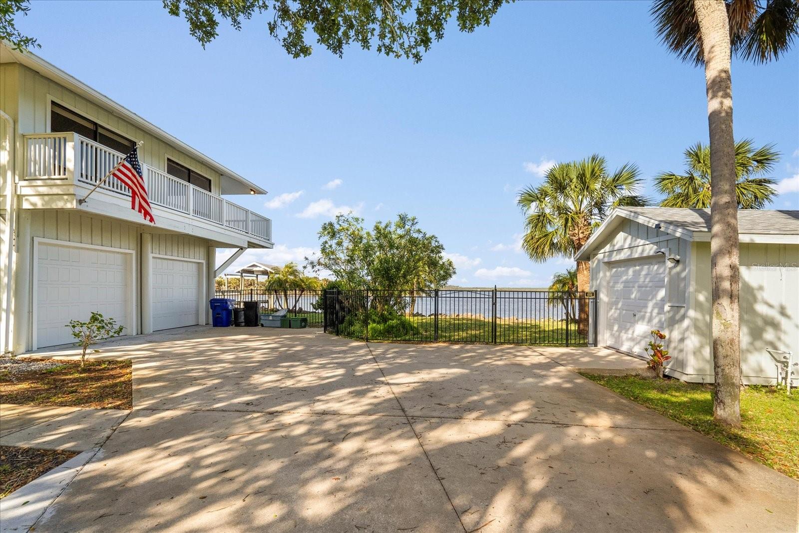 Image 31 of 35 For 3216 John Anderson Drive