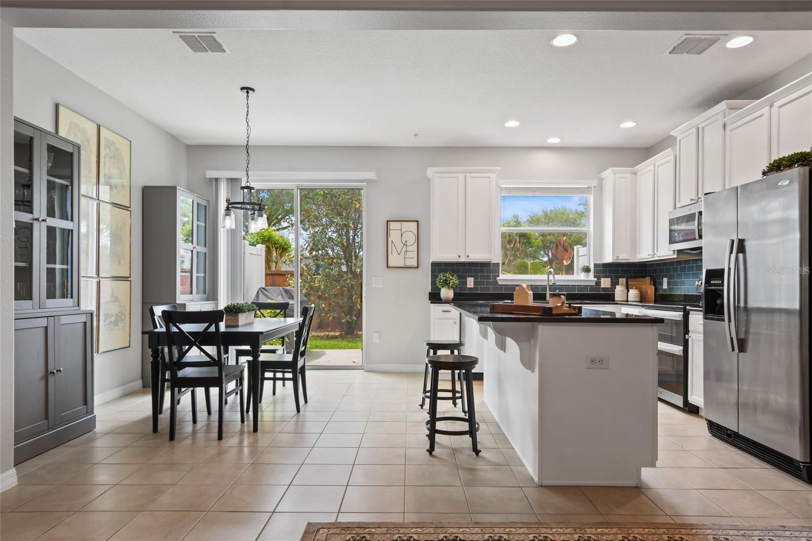 Image 11 of 38 For 9478 Silver Buttonwood Street