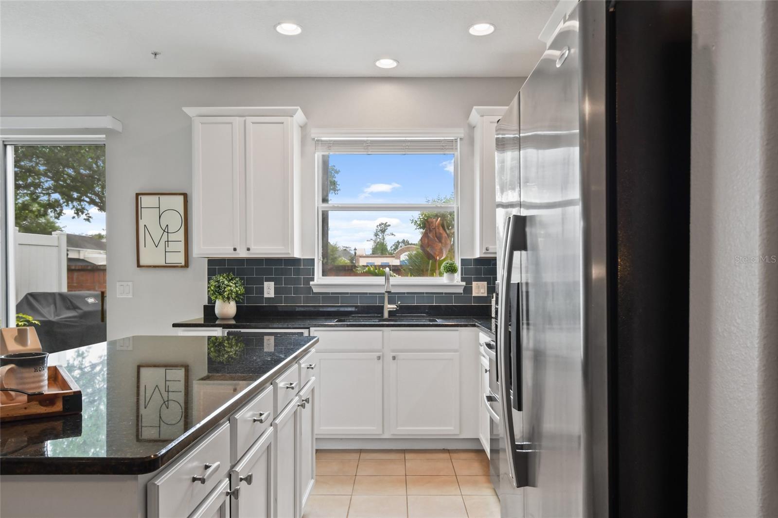 Image 13 of 38 For 9478 Silver Buttonwood Street