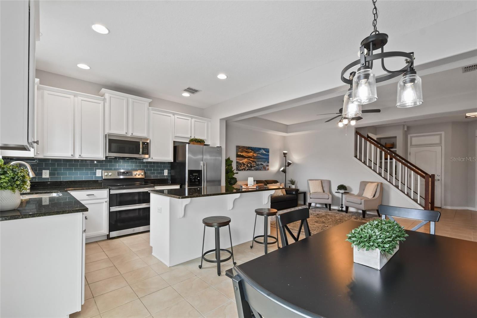 Image 15 of 38 For 9478 Silver Buttonwood Street