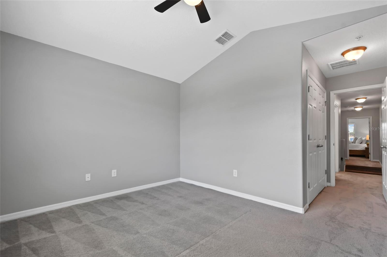 Image 30 of 38 For 9478 Silver Buttonwood Street