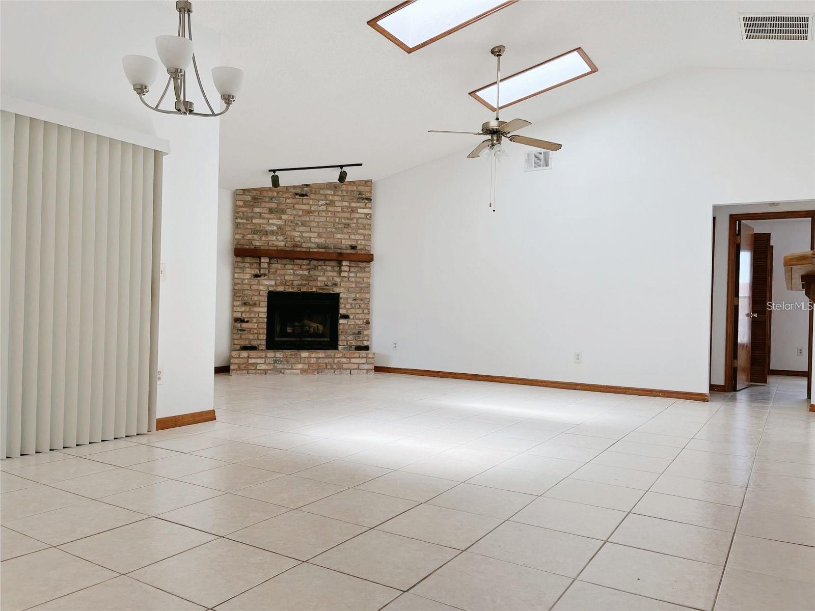 Image 12 of 18 For 3943 Greenview Pines Court