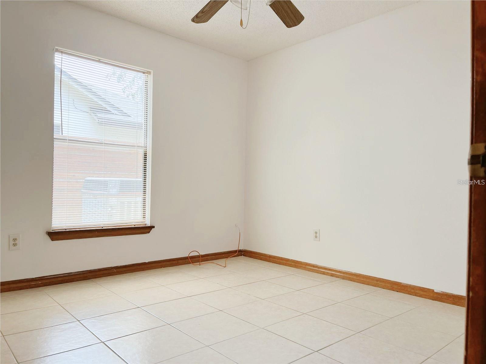 Image 13 of 18 For 3943 Greenview Pines Court
