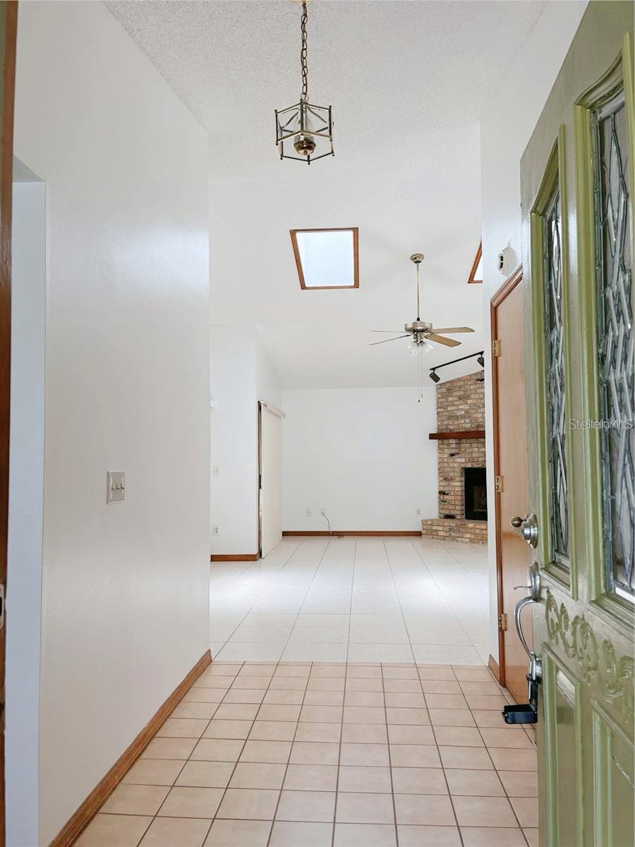 Image 2 of 18 For 3943 Greenview Pines Court