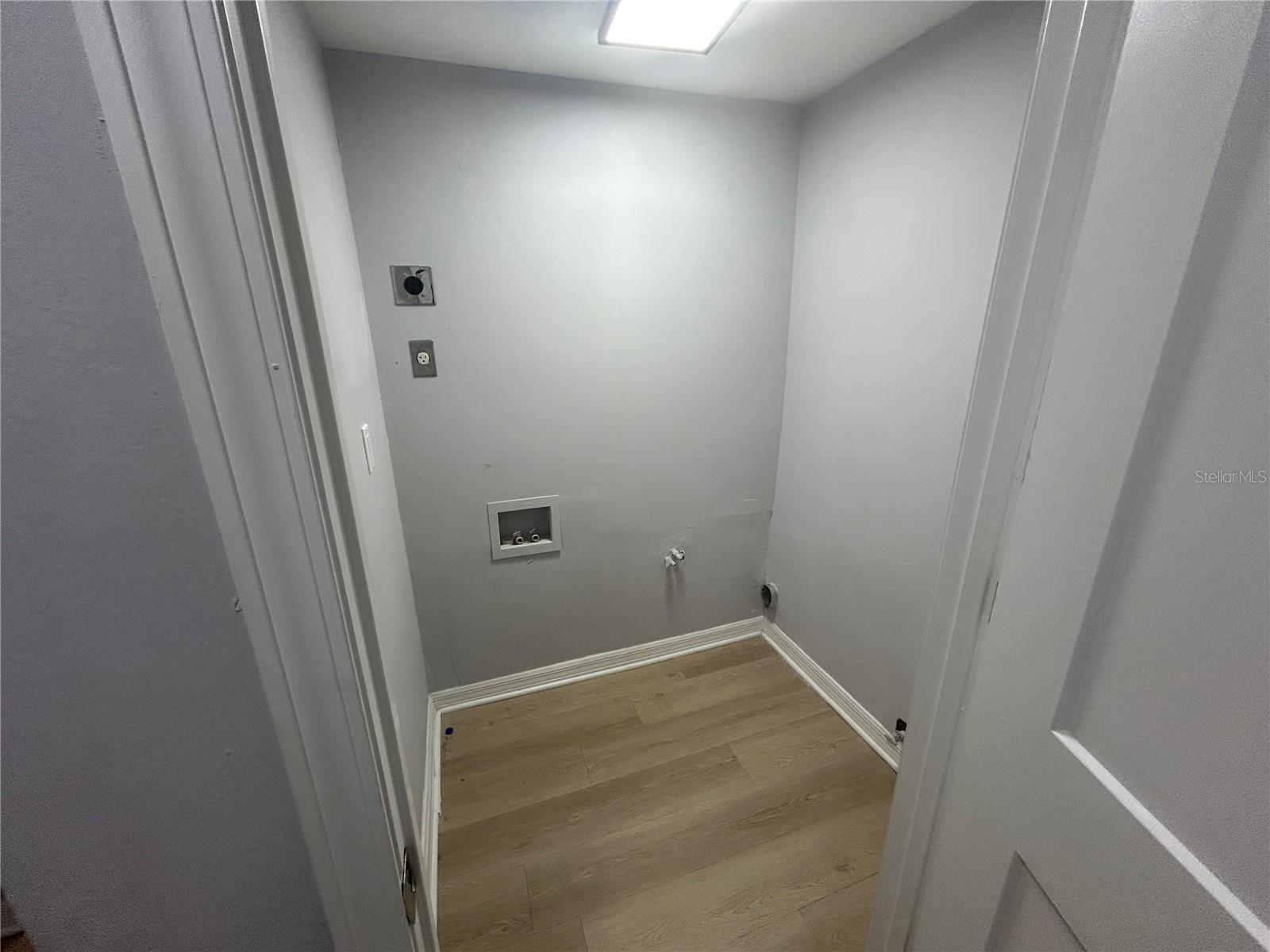 Image 17 of 26 For 4203 Semoran Boulevard 6