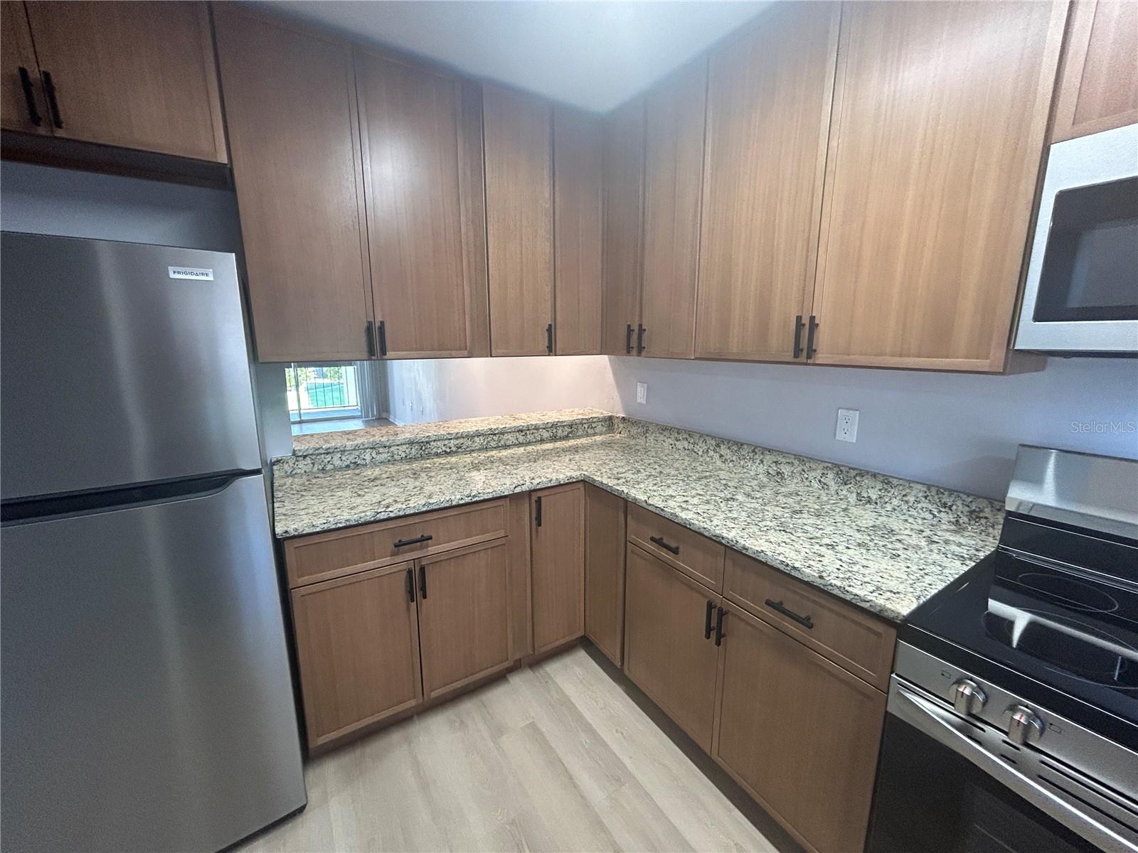 Image 2 of 26 For 4203 Semoran Boulevard 6