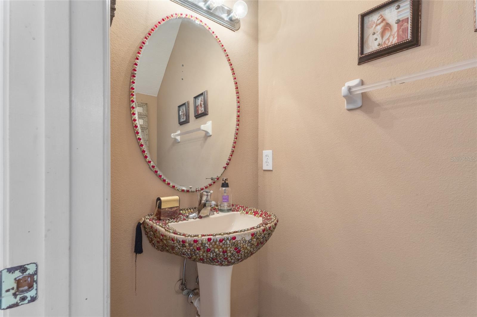 Image 11 of 44 For 9244 Pecky Cypress Way