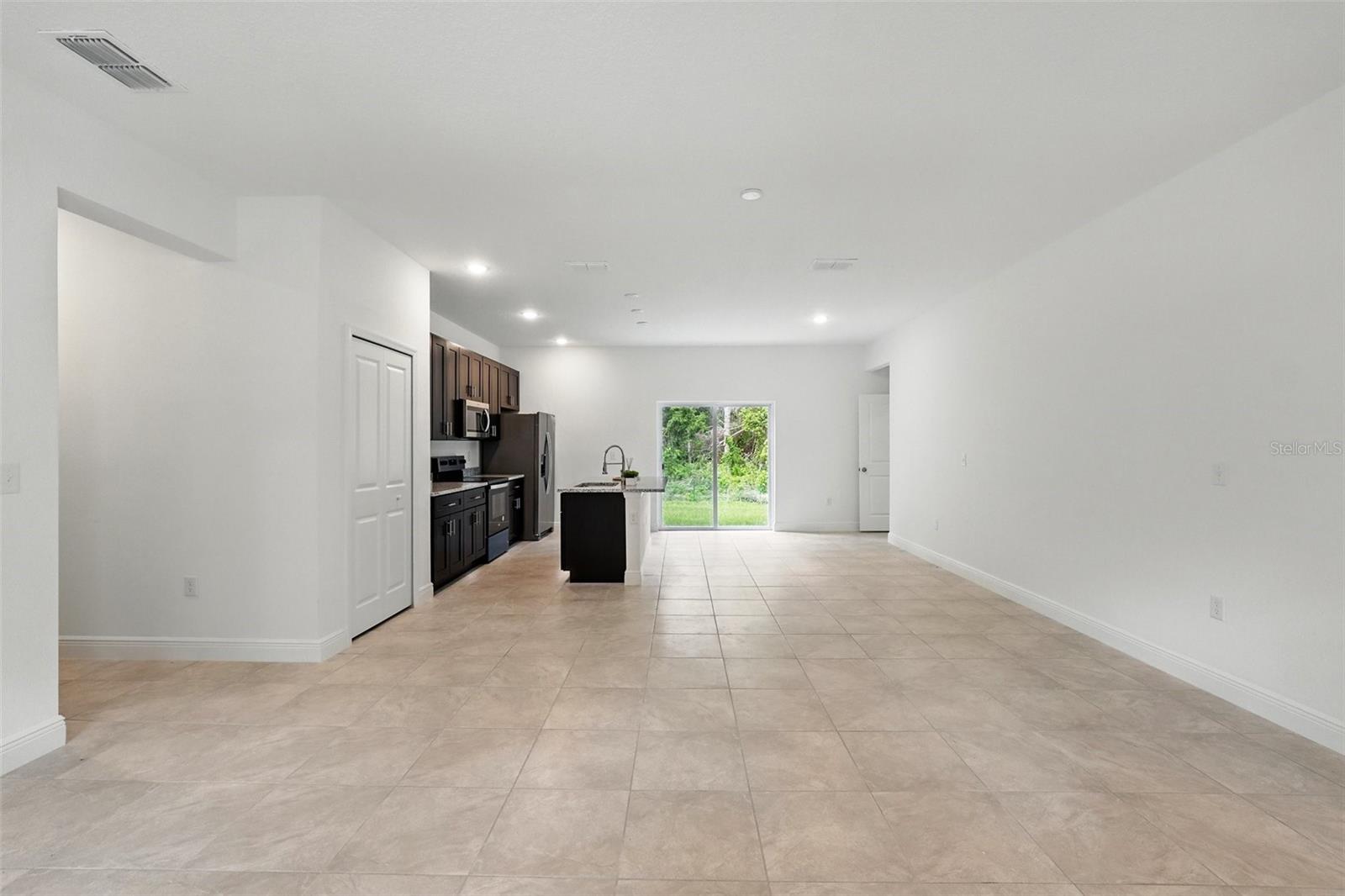 Image 15 of 23 For 7738 Creek Way