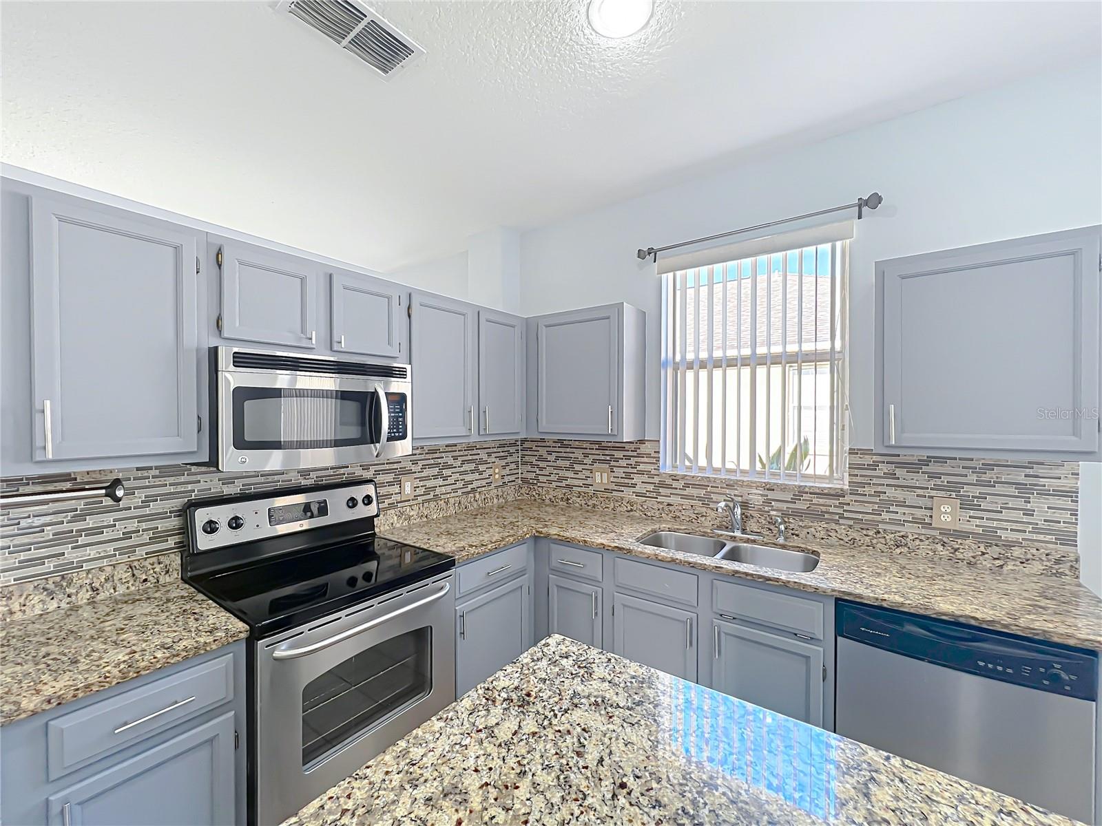 Image 16 of 63 For 12554 Beacontree Way