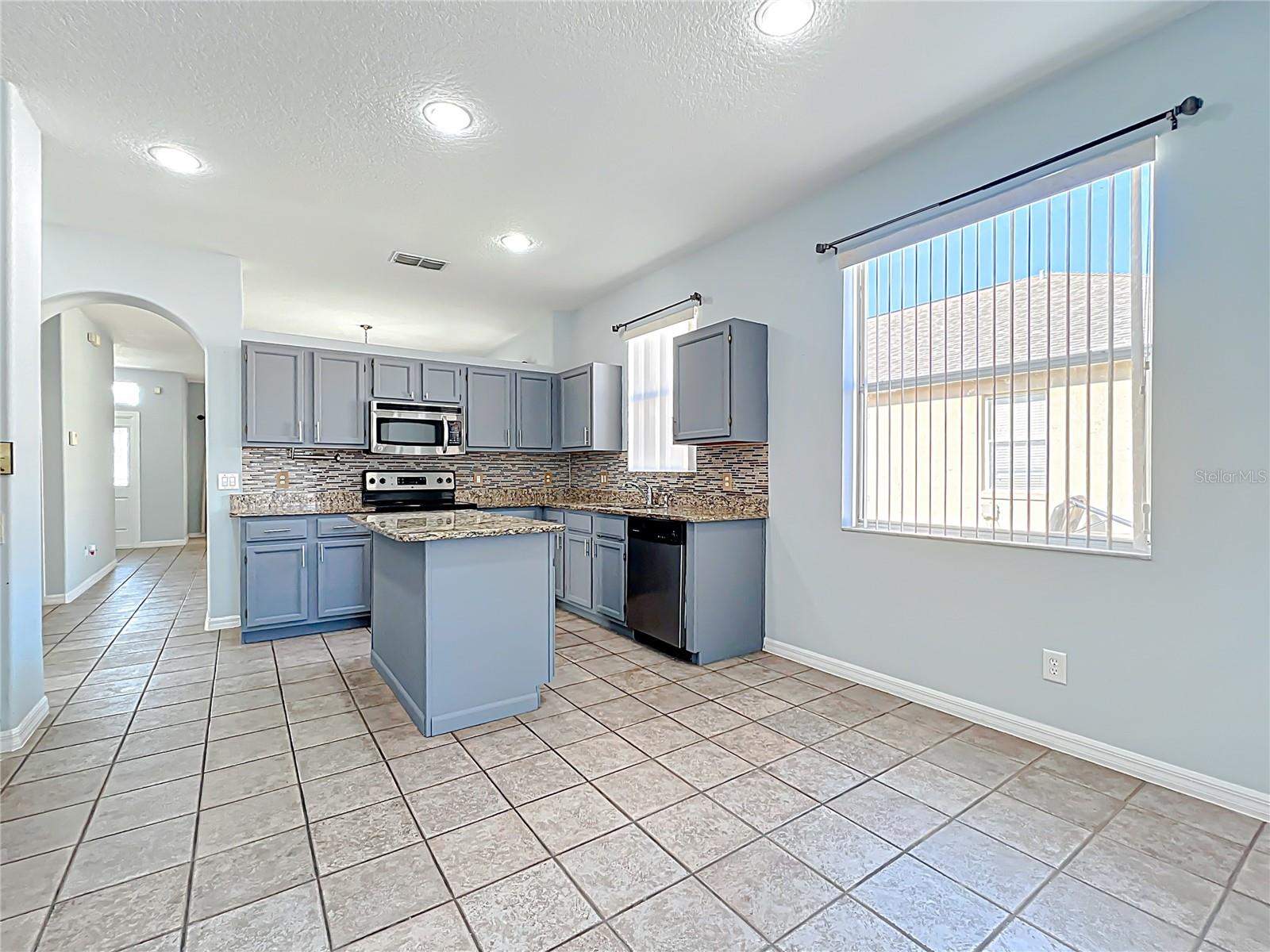 Image 22 of 63 For 12554 Beacontree Way