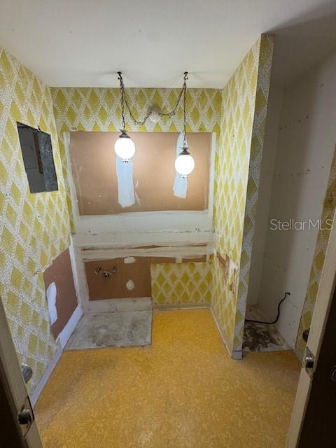 Image 15 of 18 For 7321 Central Avenue 504