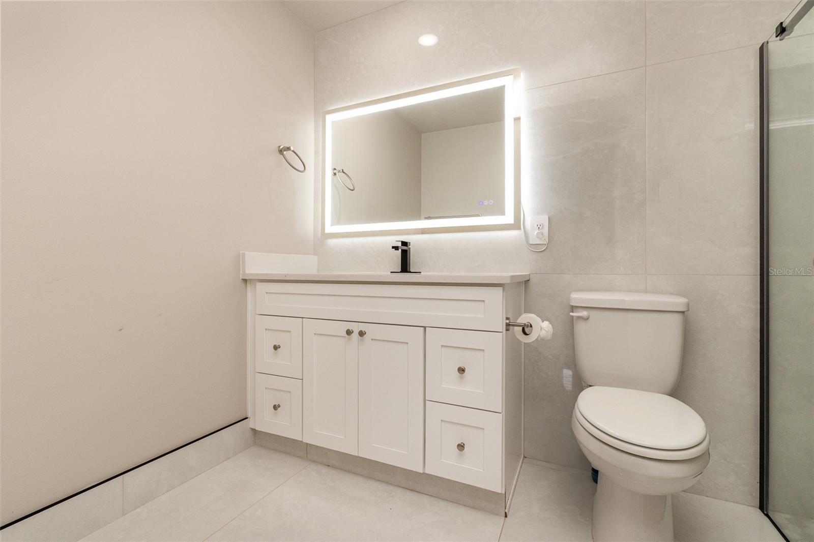 Image 20 of 28 For 866 Carnival Road Se