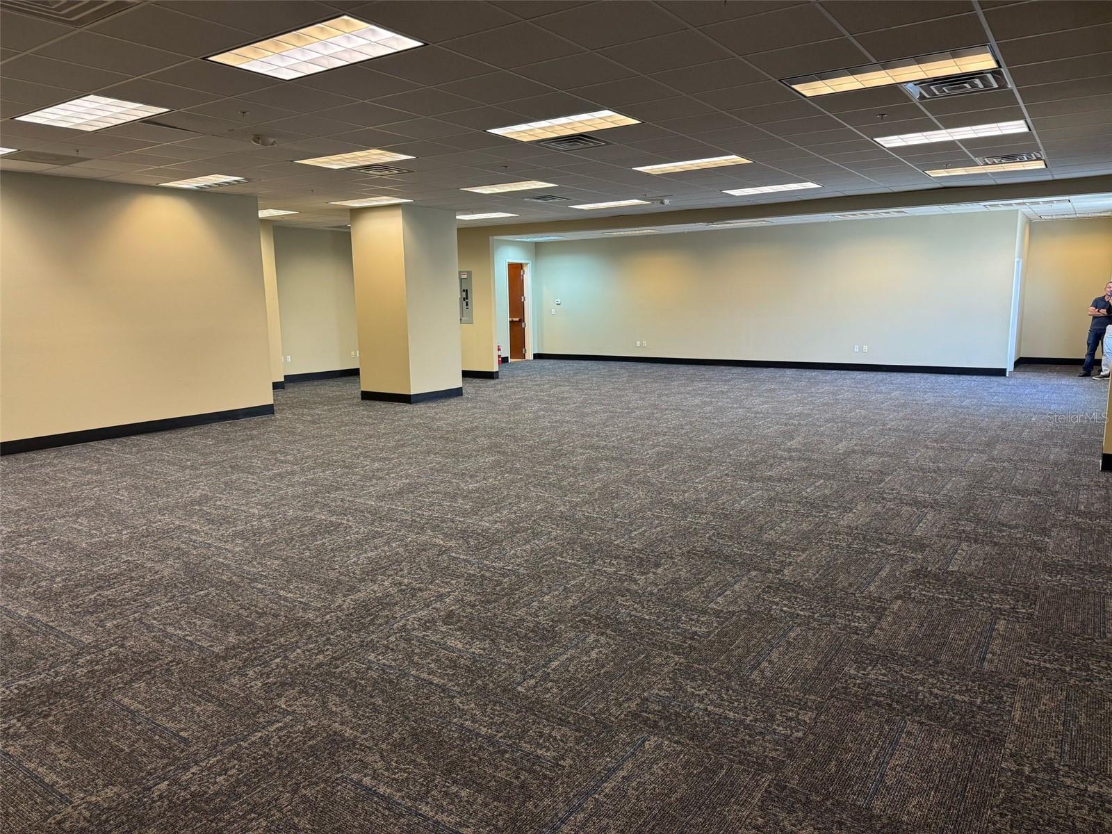 Image 18 of 18 For 5749 Westgate Drive Unit 201