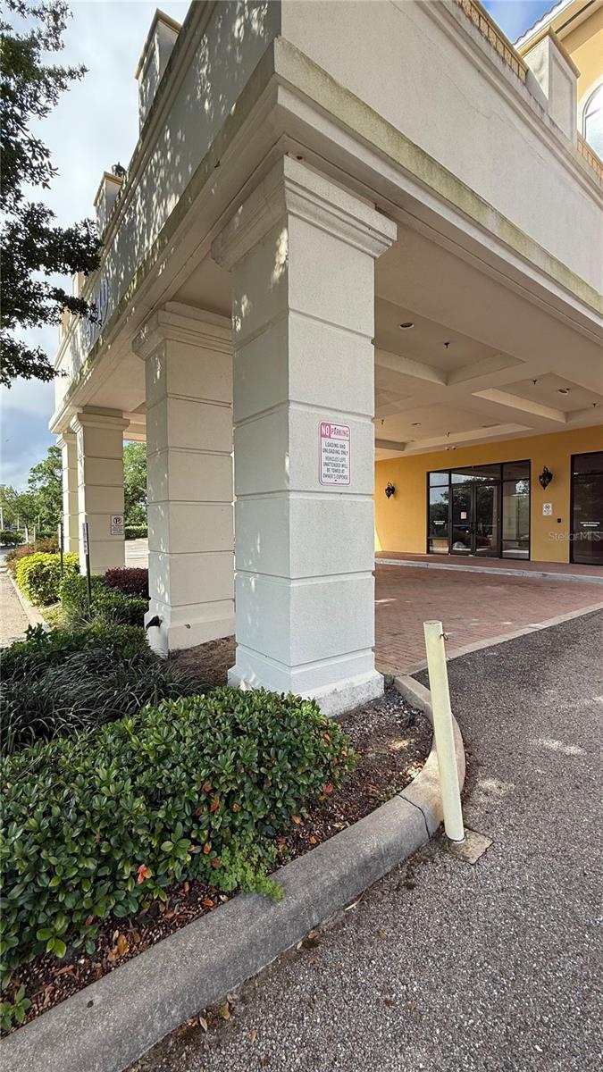 Image 6 of 18 For 5749 Westgate Drive Unit 201