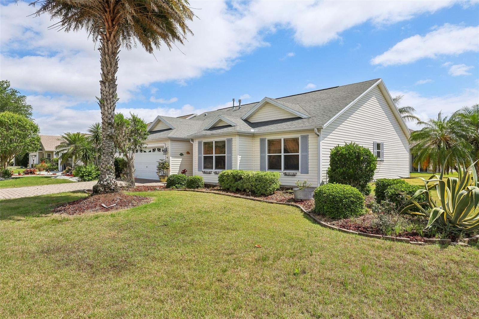 Image 2 of 30 For 433 Arcadia Lakes Drive