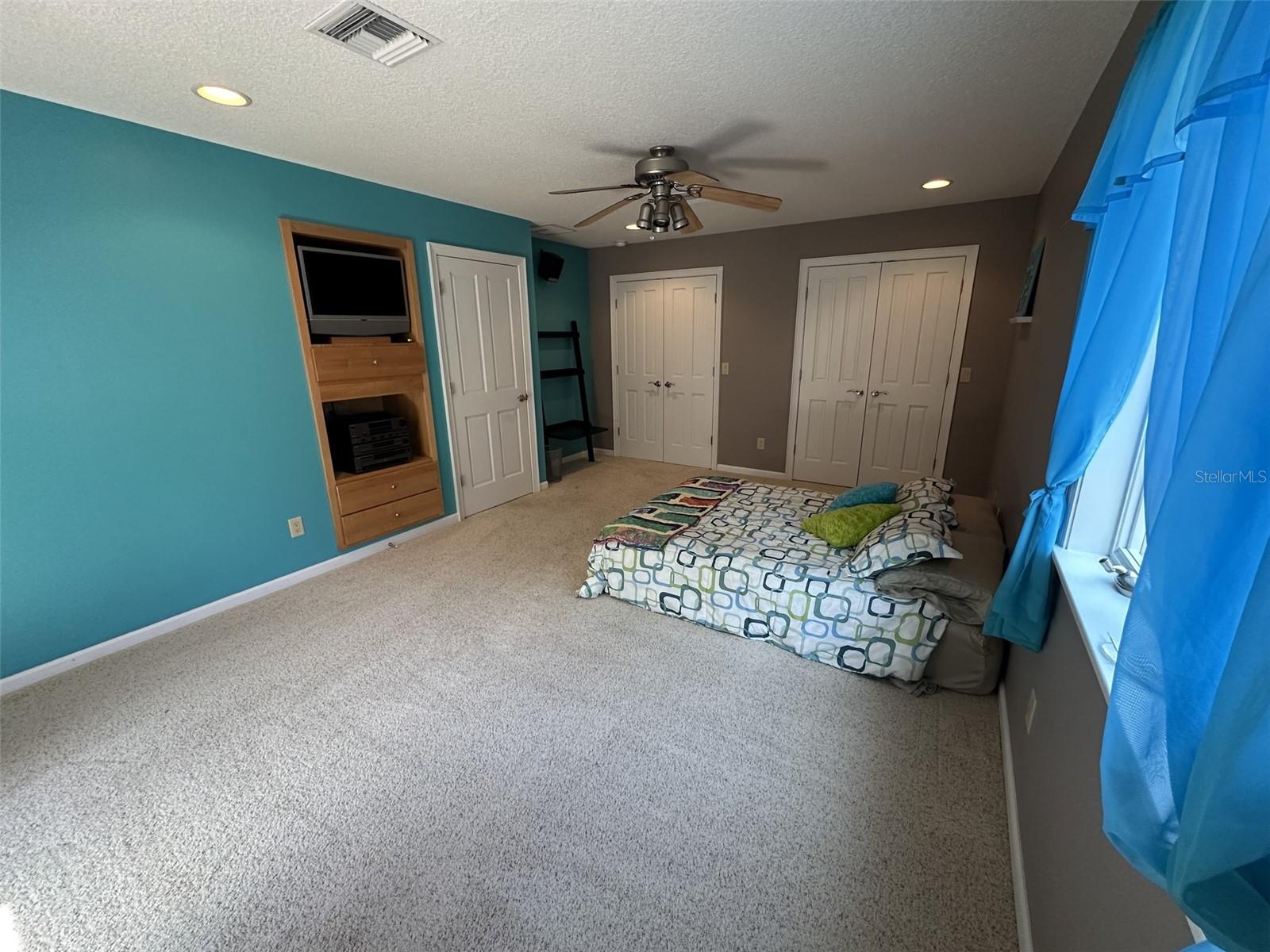 Image 64 of 74 For 101 Karrie Way